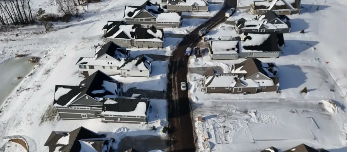 Imagine Stire Cartierul secret al miliardarilor care a fost ascuns timp de decenii pe Google Maps. Cum a reușit un influencer să-l expună | 2review.ro