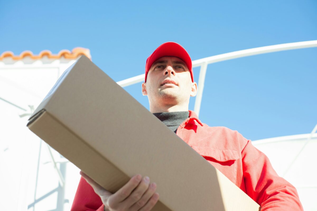 Schimbare majoră la Fan Courier. Se închid toate sediile fizice