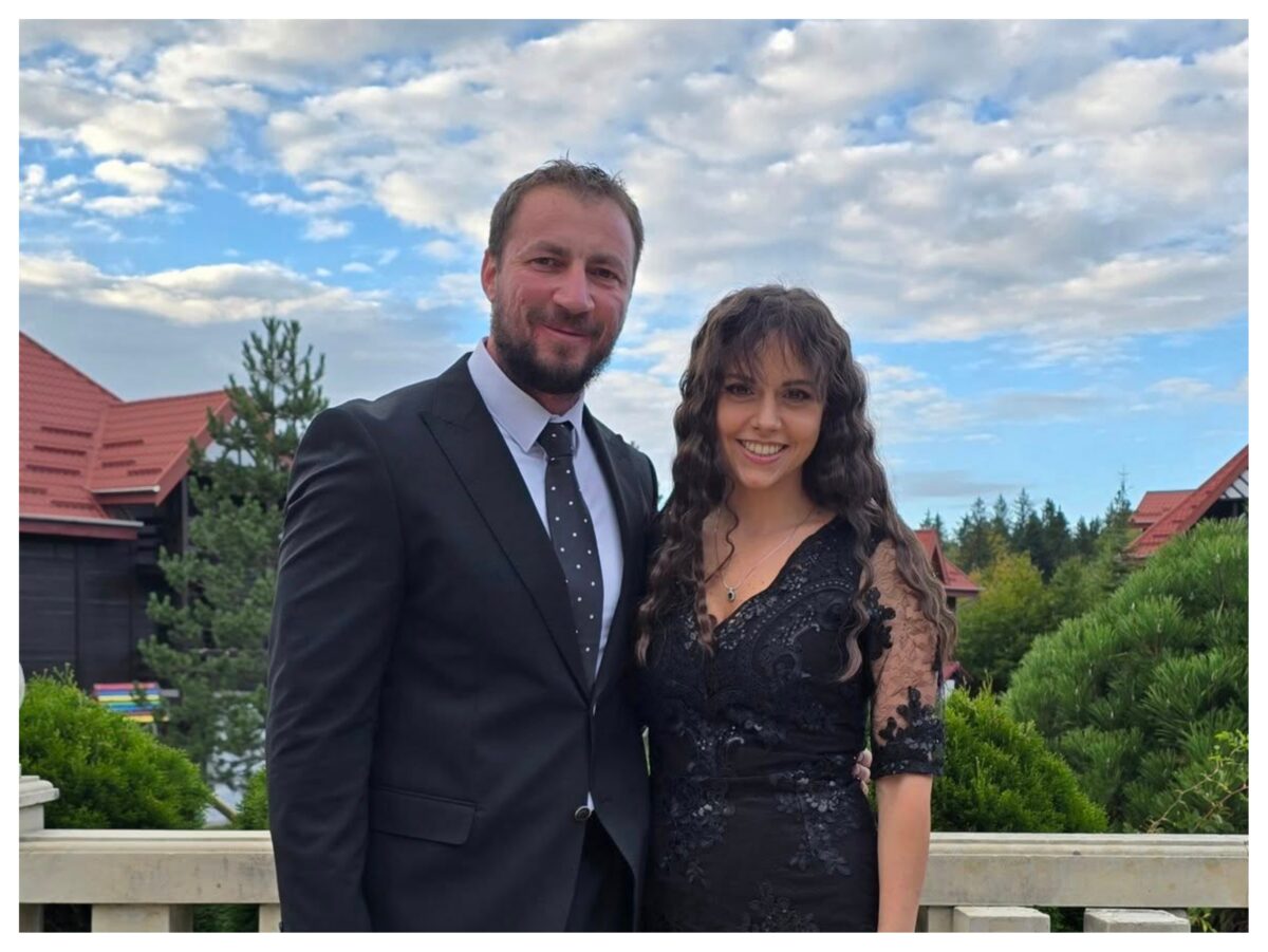 Imagine Stire Marian Godină nu s-ar fi așteptat la asta. Ce s-a întâmplat acasă cât e la Survivor | 2review.ro