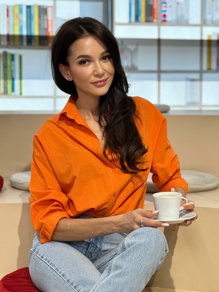 Imagine Stire Ruxandra Luca, prima reacție după ce s-a împăcat cu tatăl copiilor săi. Ce spune despre episodul din benzinărie | 2review.ro