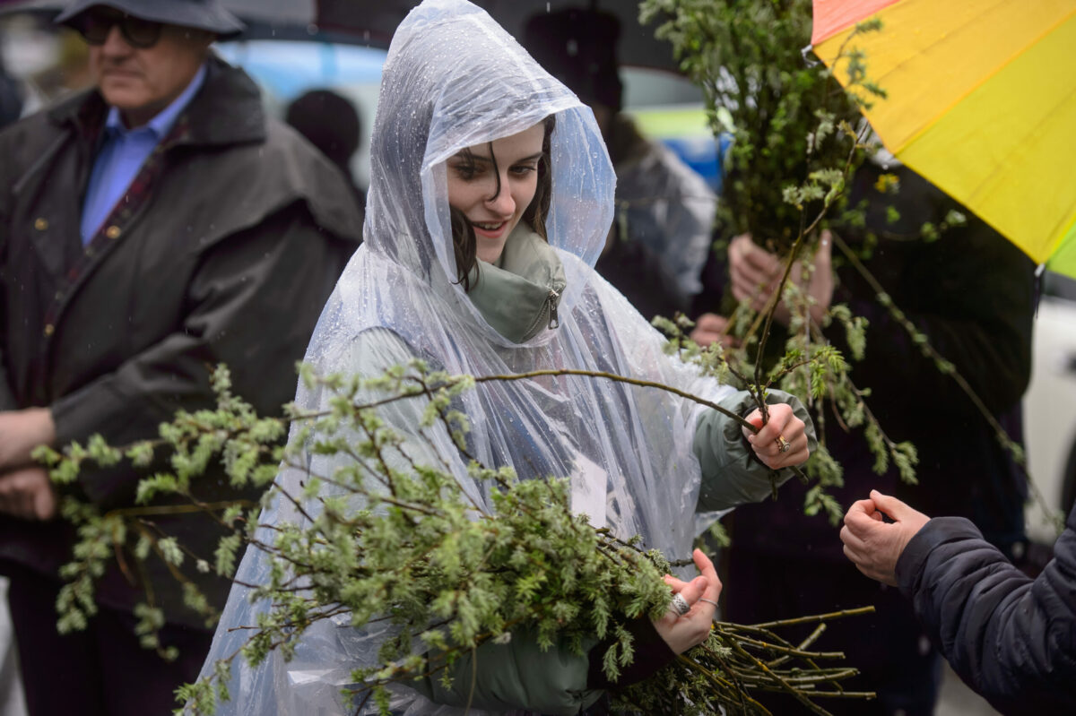 Imagine Stire Superstiții de Sf. Gheorghe. Ce să nu faci pe 23 aprilie și cum se protejau strămoșii de spiritele rele. Ce este „Gura Lupului” și alte obiceiuri în această zi | 2review.ro