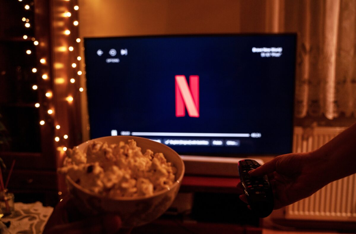 Imagine Stire Cele mai bune 7 producții care merită văzute pe Netflix în luna mai | 2review.ro