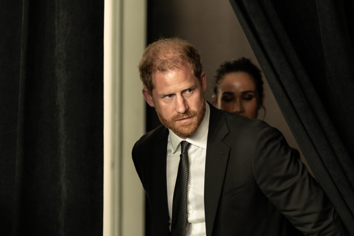 Imagine Stire Prințul Harry i-a trimis mesaje nepotrivite unei jurnaliste. Ce i-a scris în ele | 2review.ro