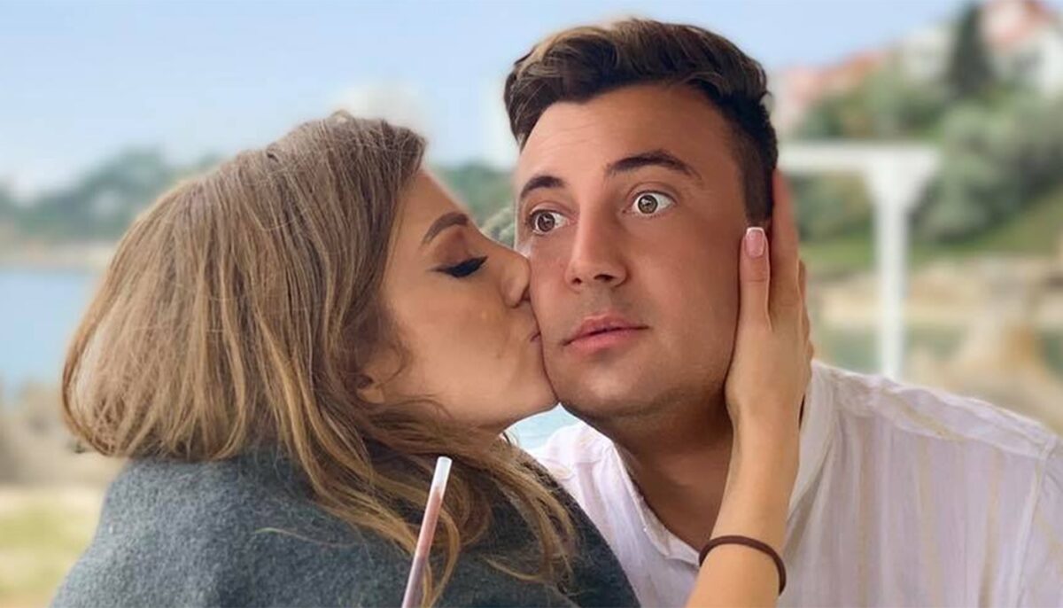 Imagine Stire Ce mesaj i-a trimis Codruța lui Valentin Sanfira, imediat după ce l-a părăsit: „Ești…” Care e motivul divorțului? | 2review.ro