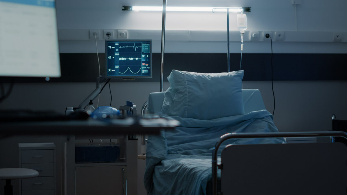 Imagine Stire Un bărbat de 58 de ani a fost găsit mort după ce a ieșit din spital. Polițiștii au deschis o anchetă | 2review.ro