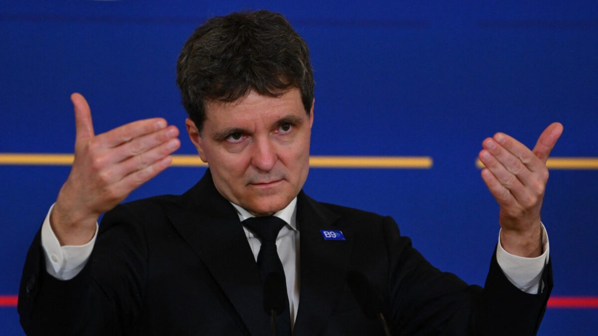 Imagine Stire Nicușor Dan a dat legea așteptată de acești români. Decretul a fost trimis către Monitorul Oficial | 2review.ro