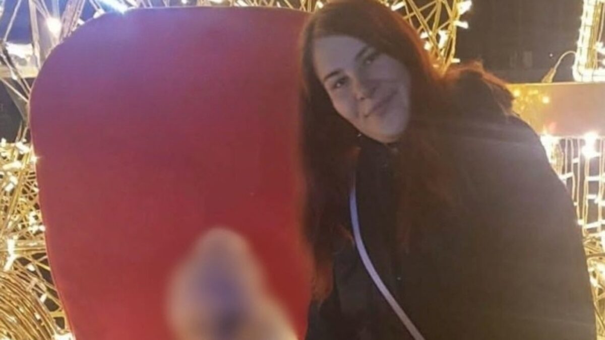 Imagine Stire Marioara Neacșu, din Topalu, a murit la aproape două luni de la incendiul în care fiica ei de 5 ani și-a pierdut viața | 2review.ro