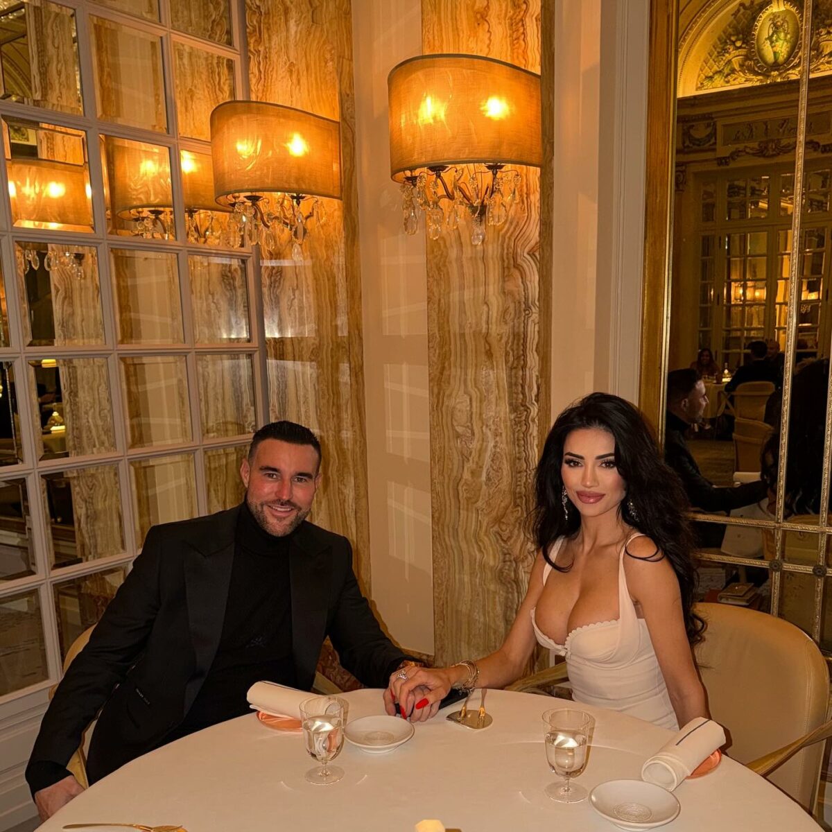 Calvarul prin care a trecut Andreea Sasu. A fost la un pas de septicemie: ”Am făcut 10 operații până acum”