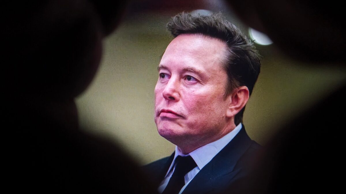 Imagine Stire Cum l-ar fi spionat chinezii pe Elon Musk, în timpul vizitei din China. Acuzațiile n-au rămas fără ecou | 2review.ro