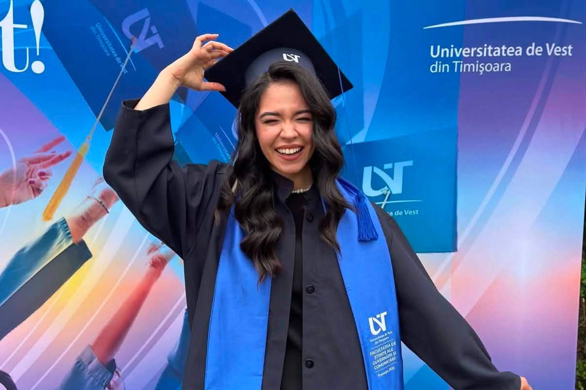 Imagine Stire Cum arată fiica lui Răzvan Simion la 21 de ani. Ianca tocmai a absolvit facultatea! | 2review.ro
