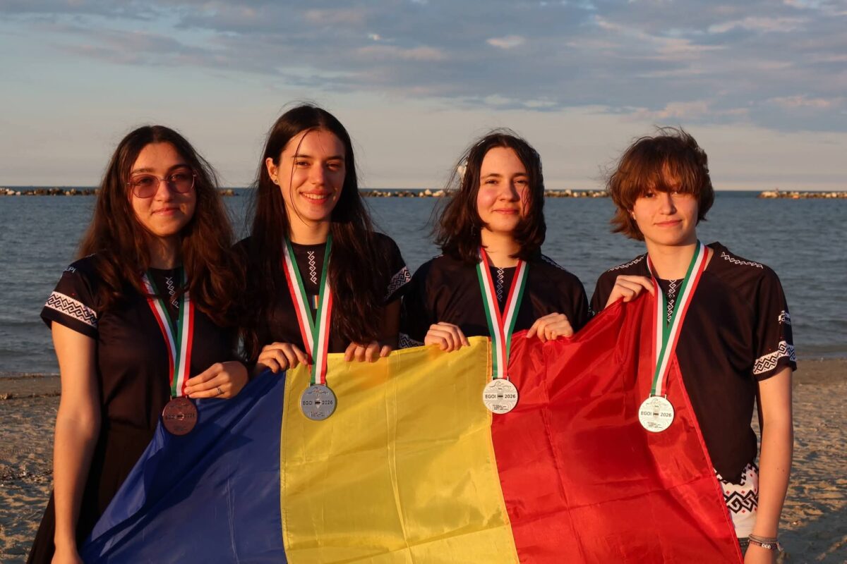 Imagine Stire Performanță uriașă pentru România. Patru eleve au luat medalii la Olimpiada Europeană de Informatică | 2review.ro
