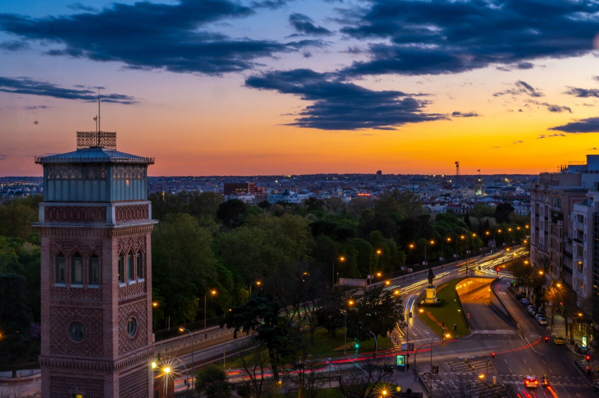 Imagine Stire Cât costă să trăiești pentru o lună în Madrid, în 2026. De câți bani ai nevoie pentru un trai decent | 2review.ro