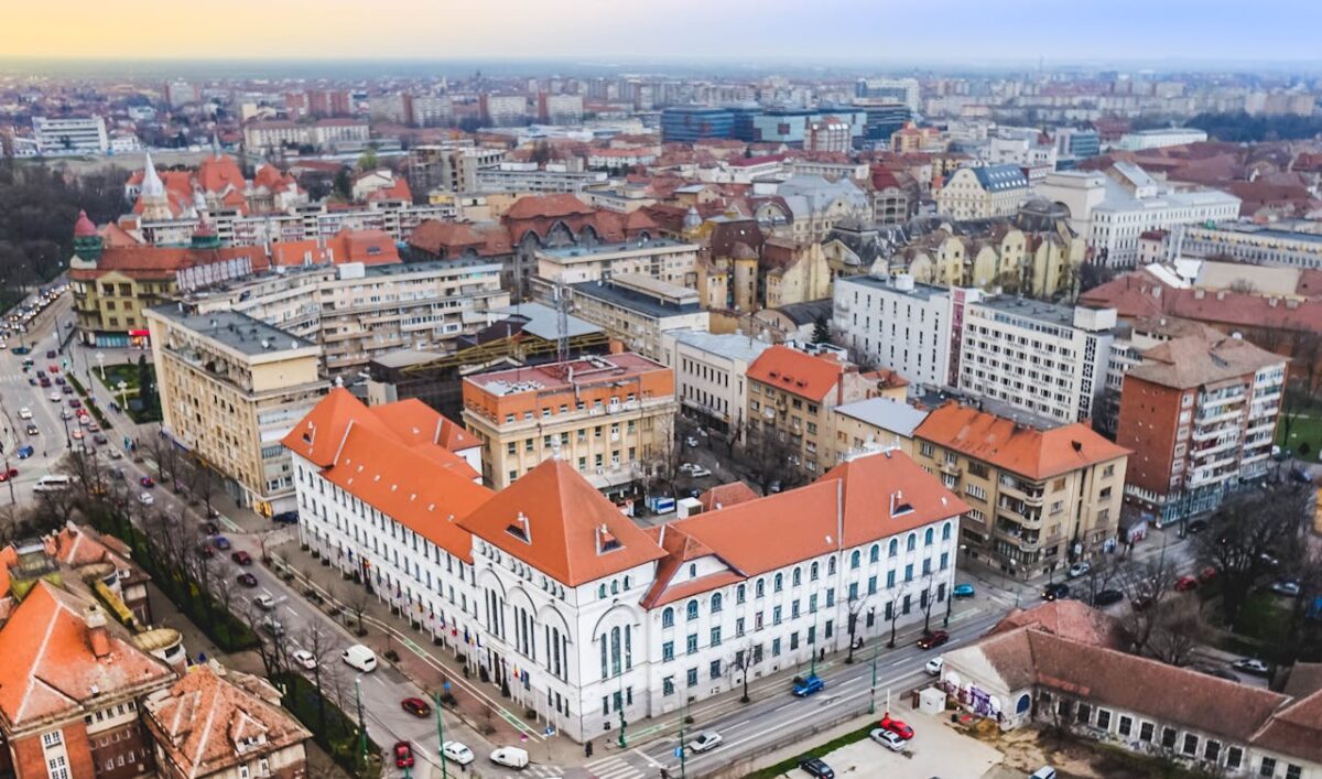 Imagine Stire Orașele din România care pierd cei mai mulți locuitori. Scăderea este uriașă de la un an la altul | 2review.ro