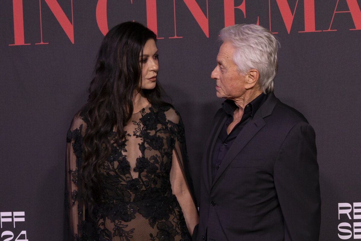 Imagine Stire Cadou spectaculos pentru Michael Douglas. Catherine Zeta-Jones i-a cumpărat un apartament de lux în centrul Romei | 2review.ro