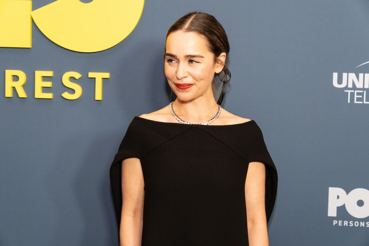 Imagine Stire Emilia Clarke, despre drama ascunsă din timpul „Game of Thrones”: „Eram convinsă că trebuia să mor” | 2review.ro
