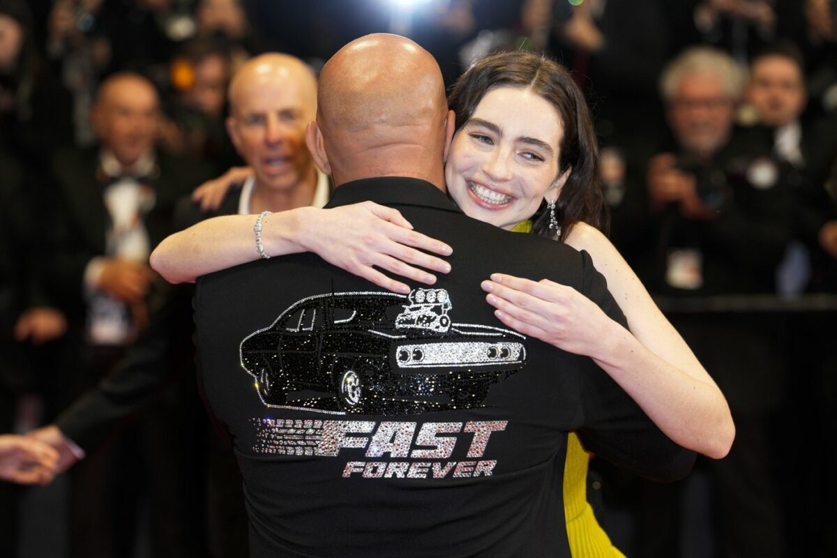 Imagine Stire Moment emoționant la Cannes. Vin Diesel a prezentat-o pe fiica lui Paul Walker la un eveniment special „Fast & Furious” | 2review.ro