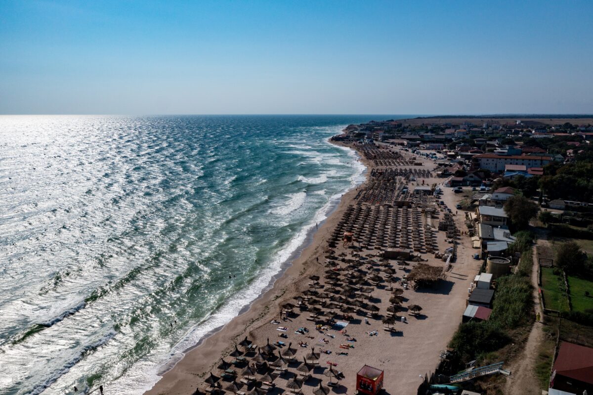 Imagine Stire Cât costă o vacanță la mare în luna mai. Tarife reduse în Mamaia, Costinești și Vama Veche | 2review.ro