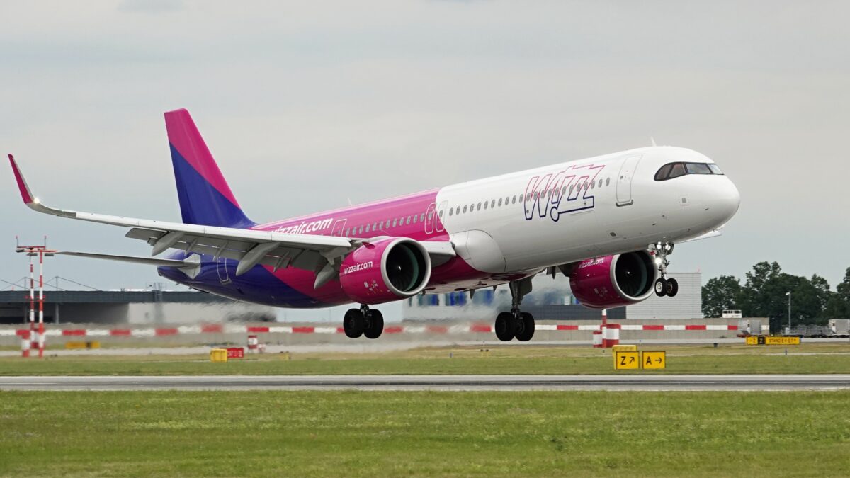 Imagine Stire Wizz Air retrage mai multe curse din România. Despre ce destinații este vorba | 2review.ro