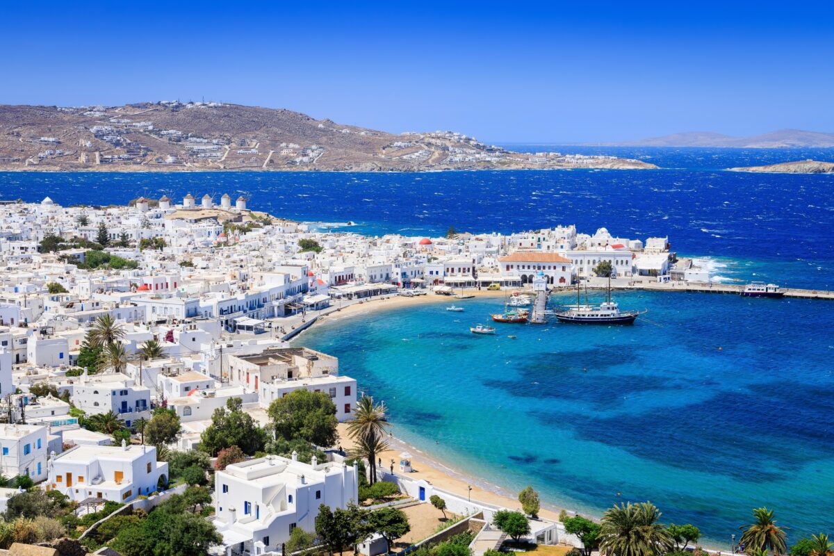 Imagine Stire Grecia ia măsuri drastice împotriva turismului de masă. Ce se schimbă într-una dintre cele mai căutate destinații de către turiștii români | 2review.ro