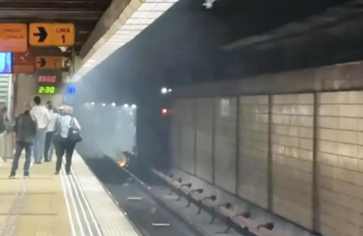 Alertă la metrou în București! Incediu între Iancului și Obor, circulația a fost oprită