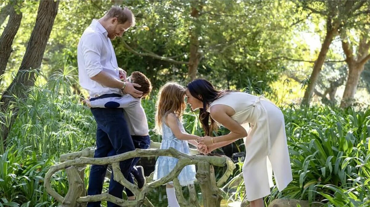 Prințul Harry ar putea să nu-și mai ia familia cu el în Marea Britanie, după ultimele vești primite