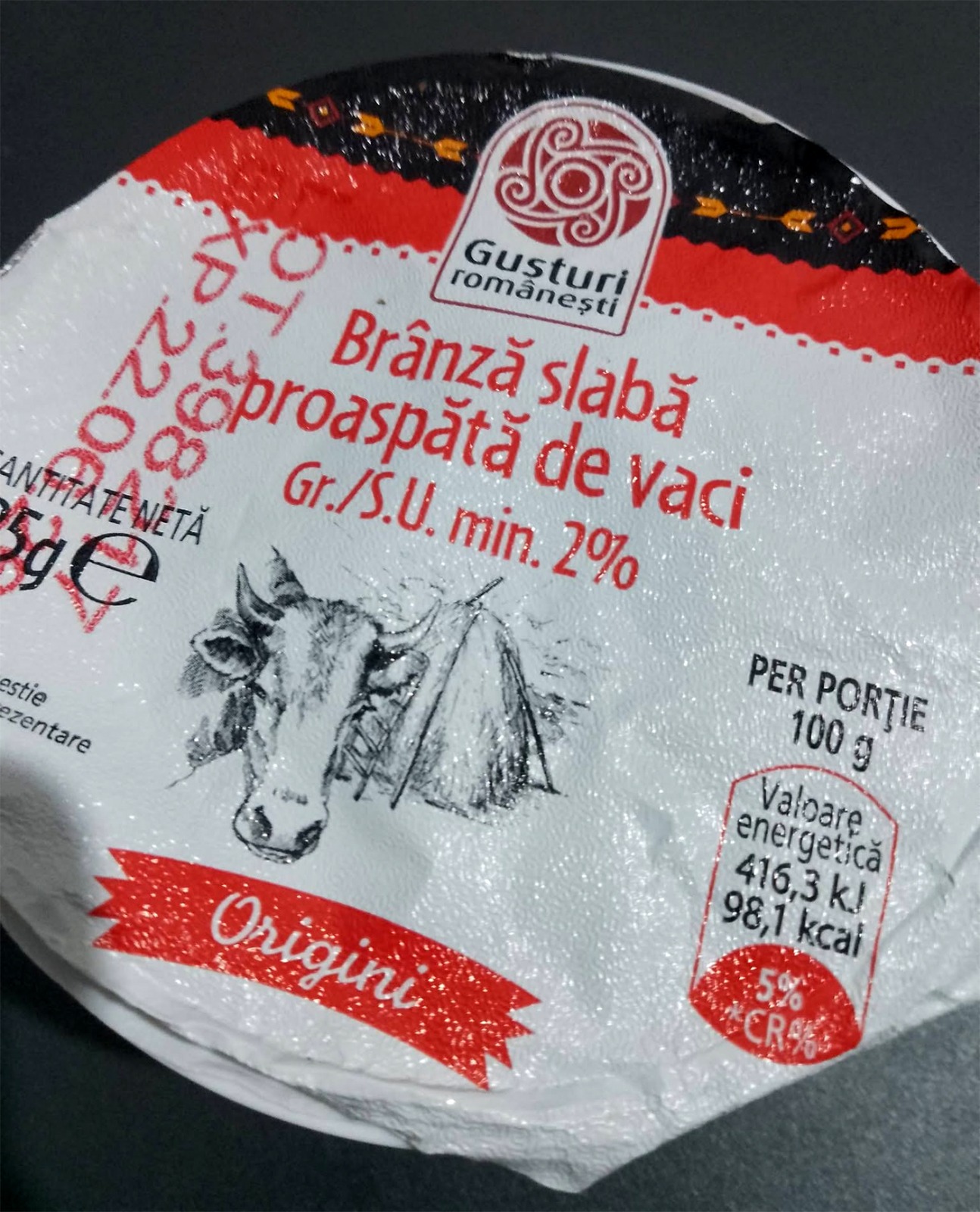 Brânză de vaci de la Mega Image/ sursa foto: Facebook