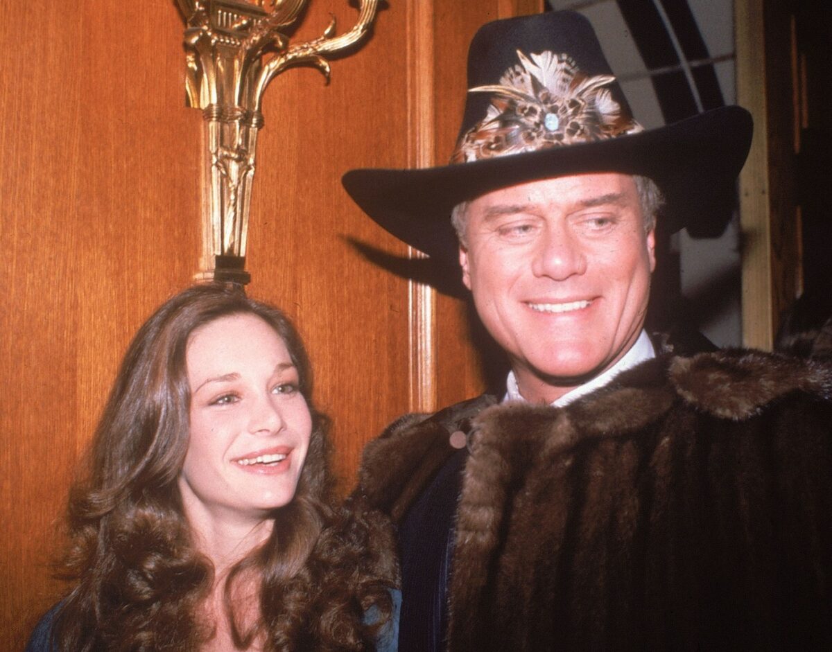 O mai ții minte pe sora lui Sue Ellen din Dallas? Cum arată actrița Mary Crosby la 66 de ani