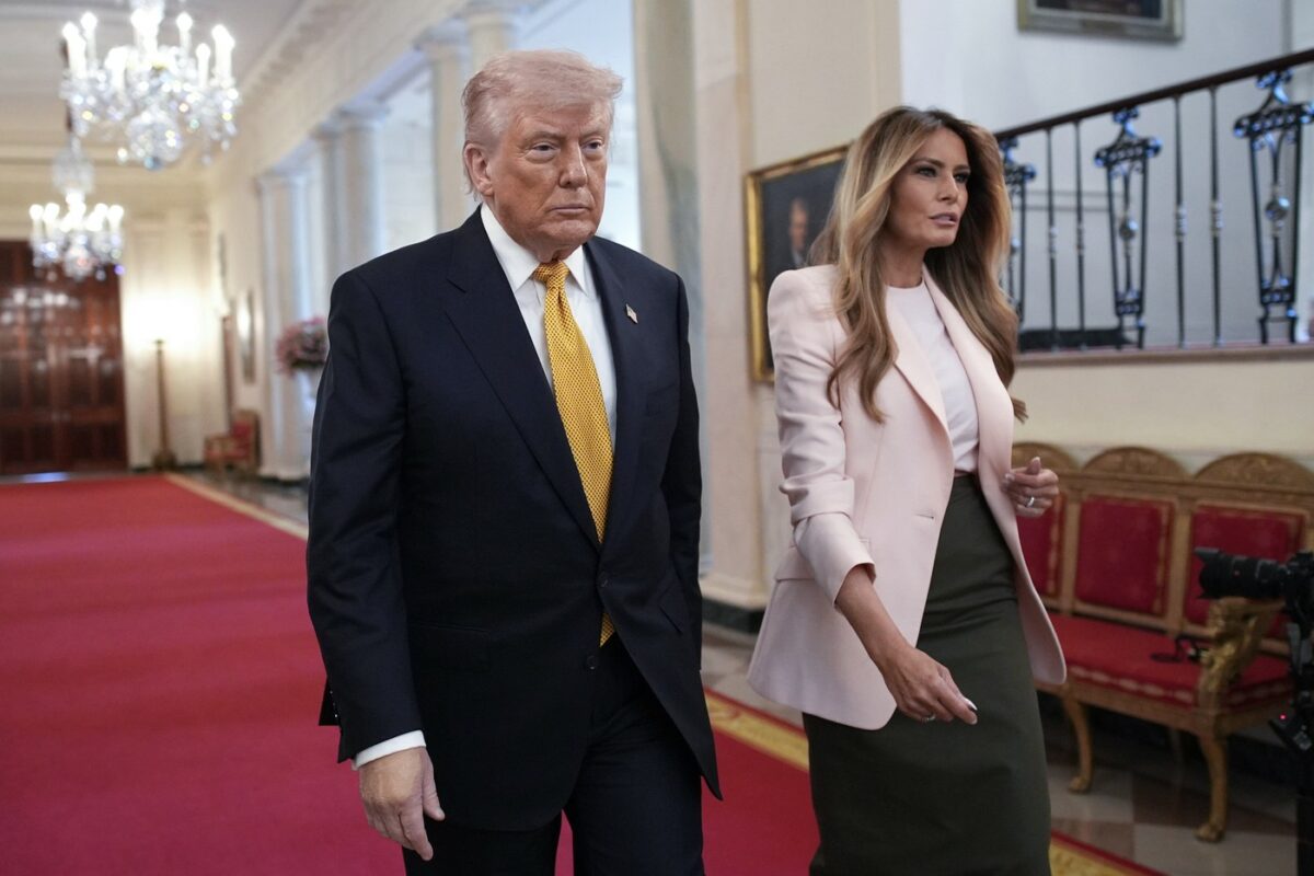 Ce s-ar întâmpla cu Melania Trump dacă Donald Trump ar muri în timpul mandatului. Scenariul analizat de presa americană