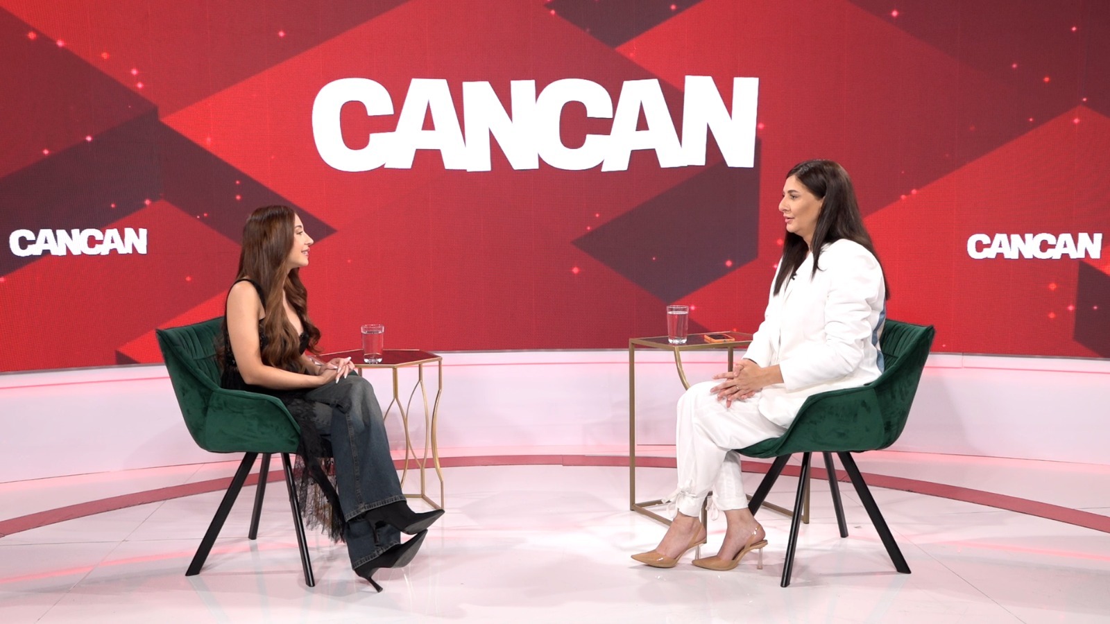 Nicole Cherry, invitată în platoul CANCAN