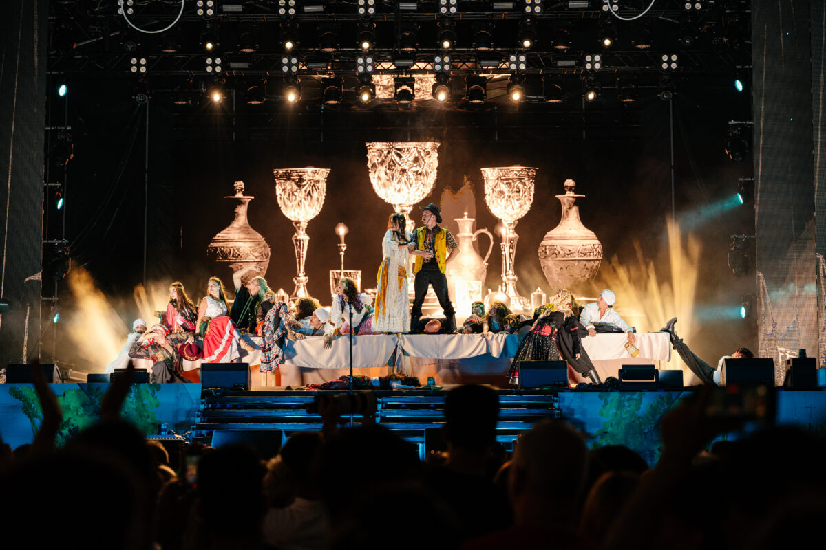 S-a deschis cea mai mare stațiune de entertainment de pe litoral. NIBIRU, prima zi sold out cu 50.000 vizitatorii