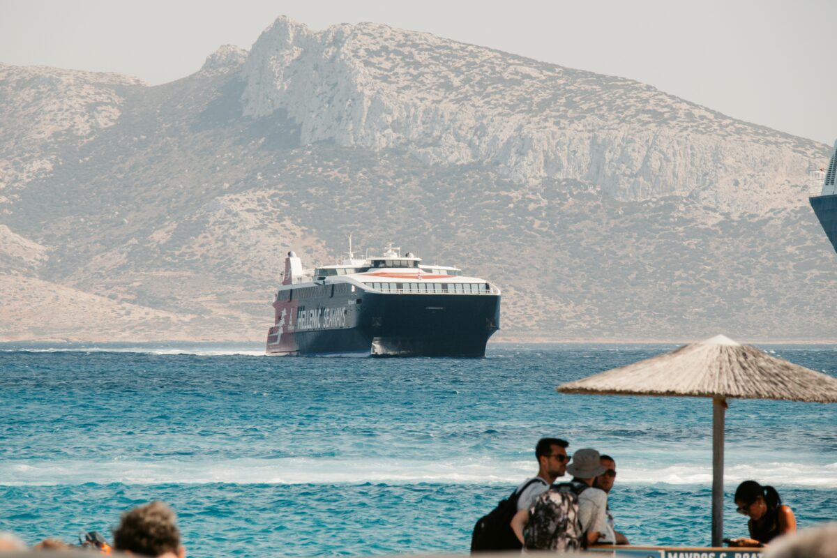 Tot ce trebuie să știi despre programul feriboturilor din Grecia 2026. Cum să cumperi bilete online