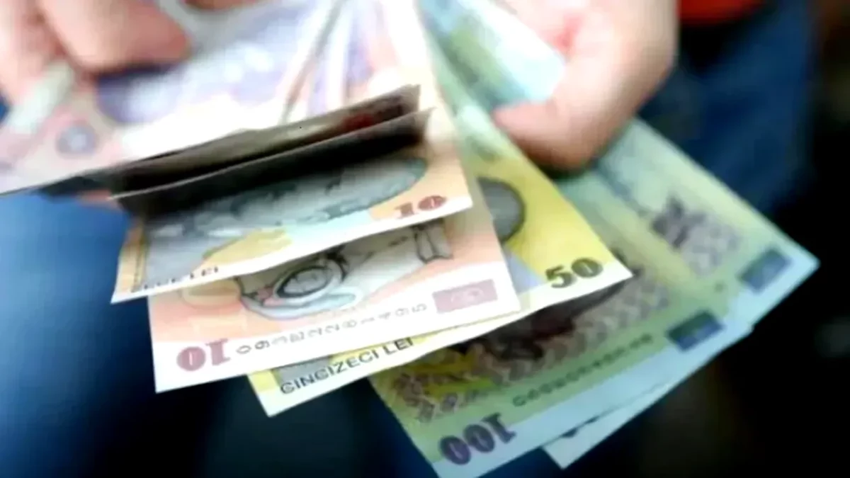 Promoția 2026 poate încasa 1.980 lei. Condiția pe care trebuie s‑o îndeplineşti