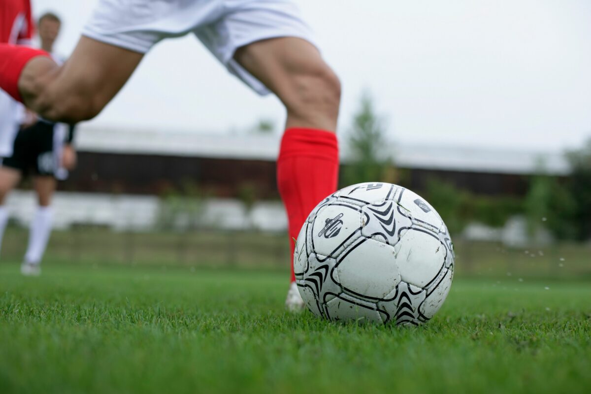Doliu în lumea sportului! Un fotbalist de doar 22 de ani a murit într-un accident rutier cumplit