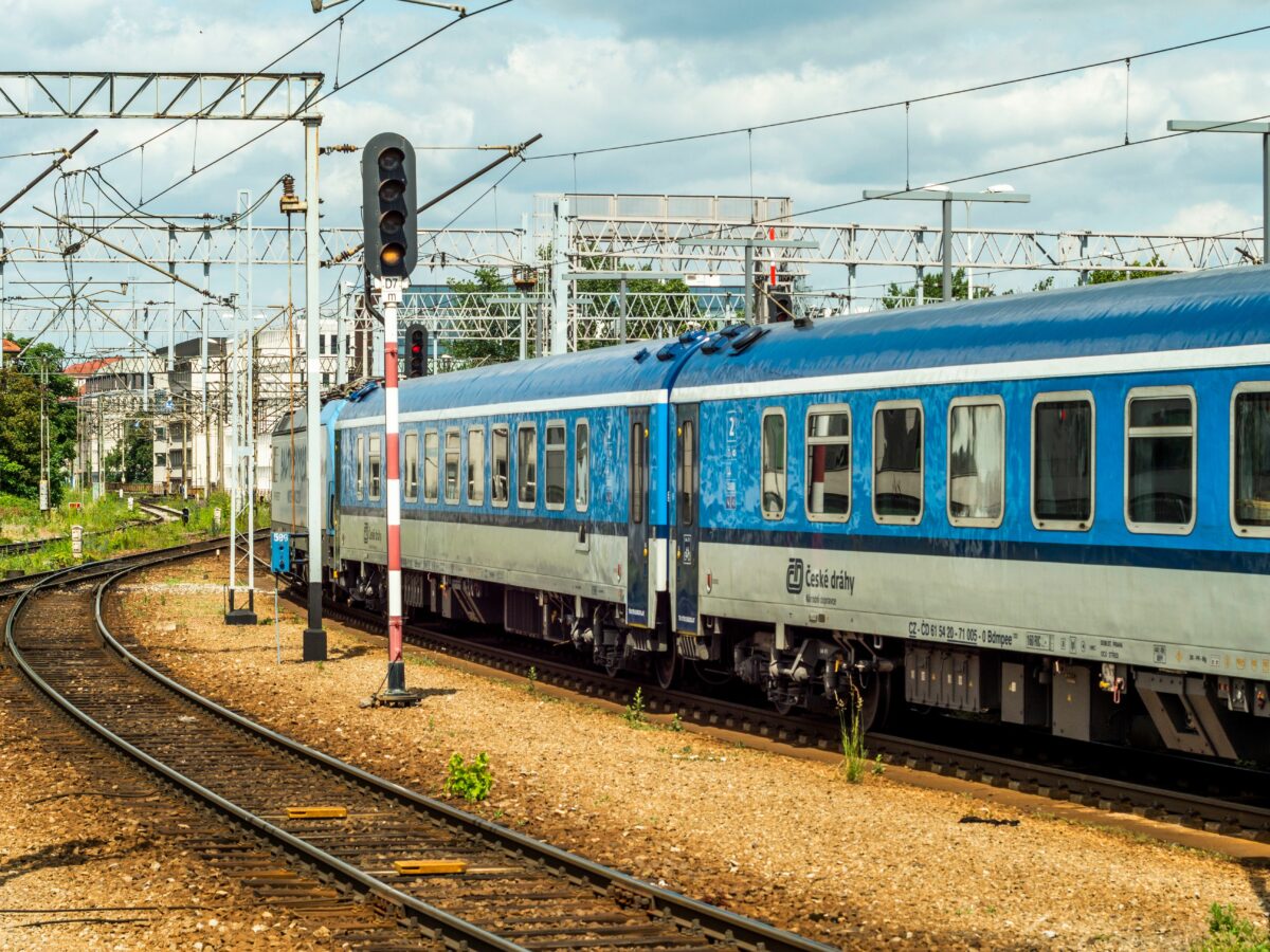 Accident feroviar cumplit în Ialomița. Un copil de 7 ani și-a pierdut viața după ce  a fost lovit de un tren