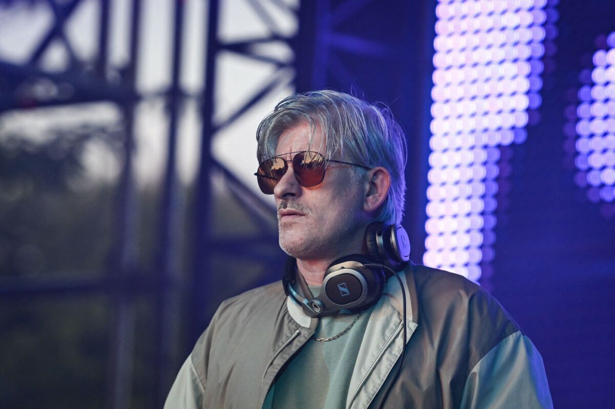 Celebrul DJ francez Kavinsky, autorul hitului „Nightcall” din filmul „Drive”, a murit