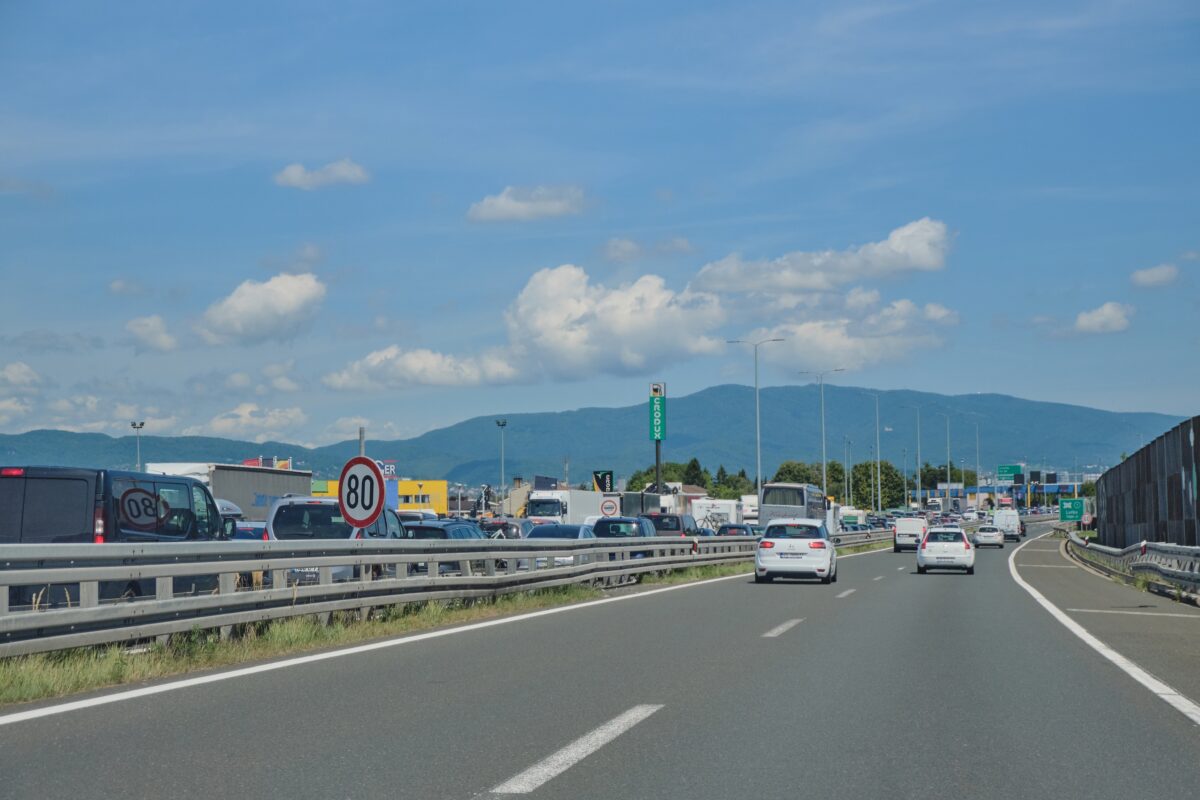 Accident grav pe Autostrada Soarelui! Doi copii au ajuns la spital