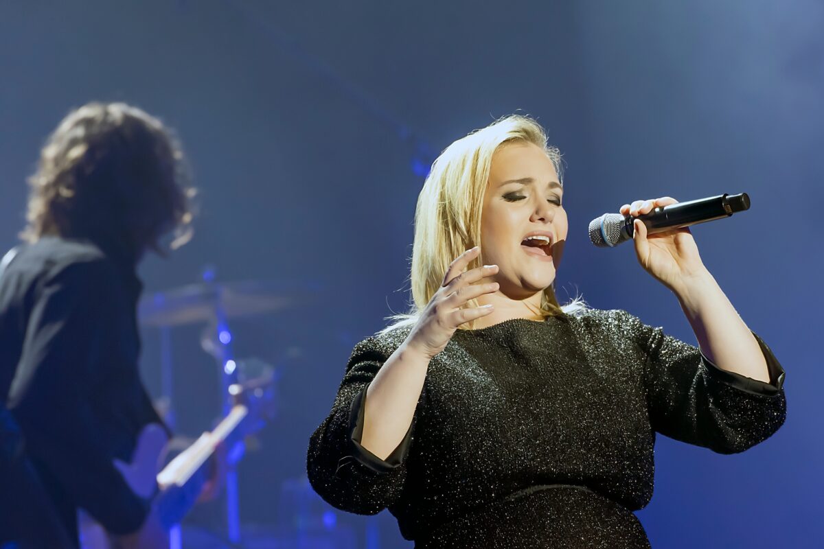 Adele, de nerecunoscut la Marele Premiu al Marii Britanii de Formula 1. Fanii au remarcat imediat schimbarea