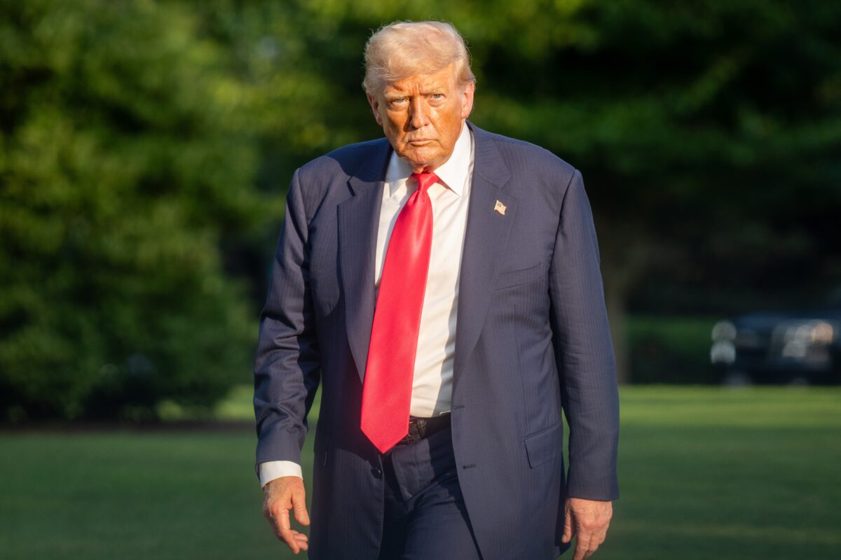 O berărie din SUA care a promis că le va oferi bere gratuită clienților în ziua în care Donald Trump va muri a rămas fără autorizație