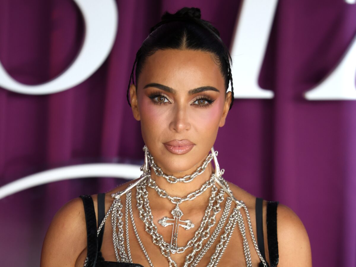 A murit unul dintre cei mai cunoscuți bodyguarzi ai vedetelor de la Hollywood. A lucrat ani la rând pentru familia Kardashian