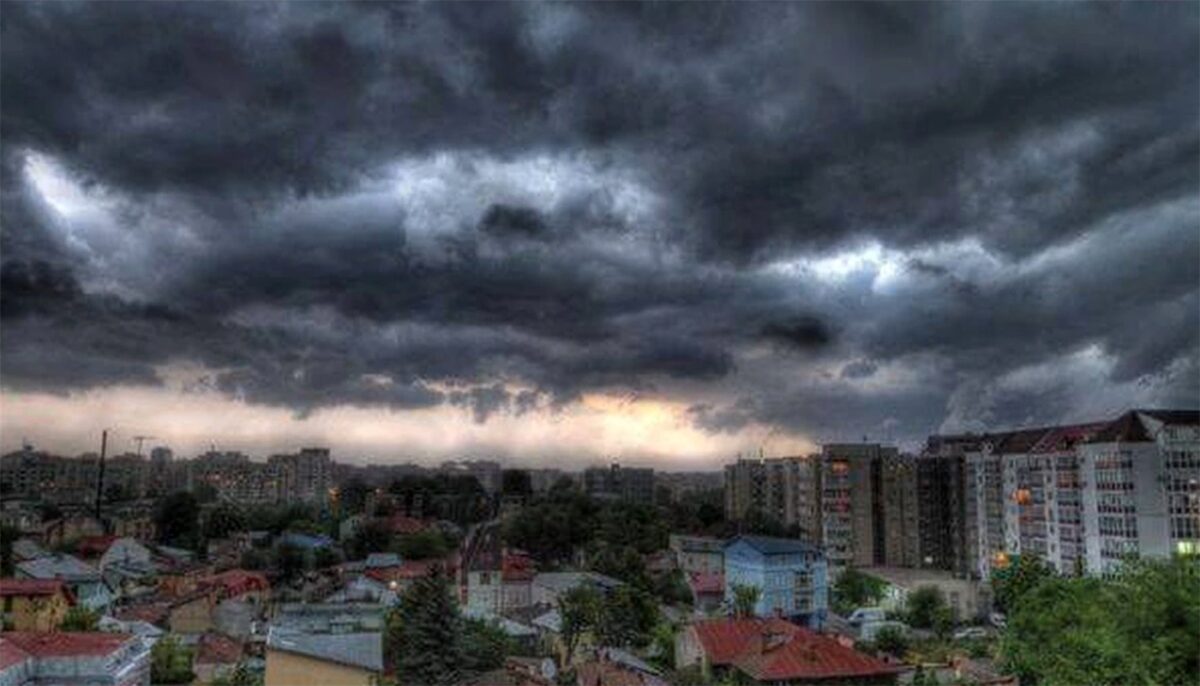 Nu am scăpat! Meteorologii Accuweather anunță 3 zile de furtuni și vijelie în București, începând cu această dată