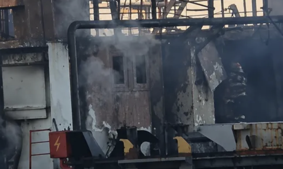 Incendiu de proporții la bordul unei nave din Portul Midia. Pompierii au intervenit de urgență