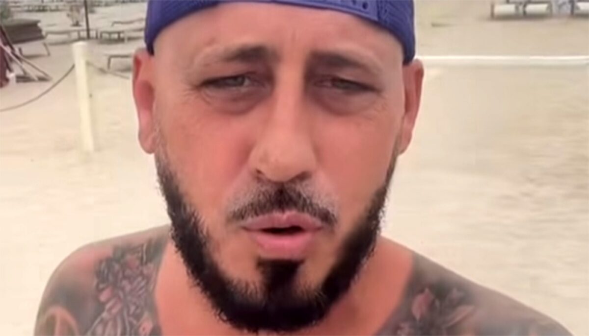 Pare banc, dar nu e. Câți lei a plătit Cosmin din Craiova pentru o porție de gogoși, pe o plajă de fițe din Mamaia