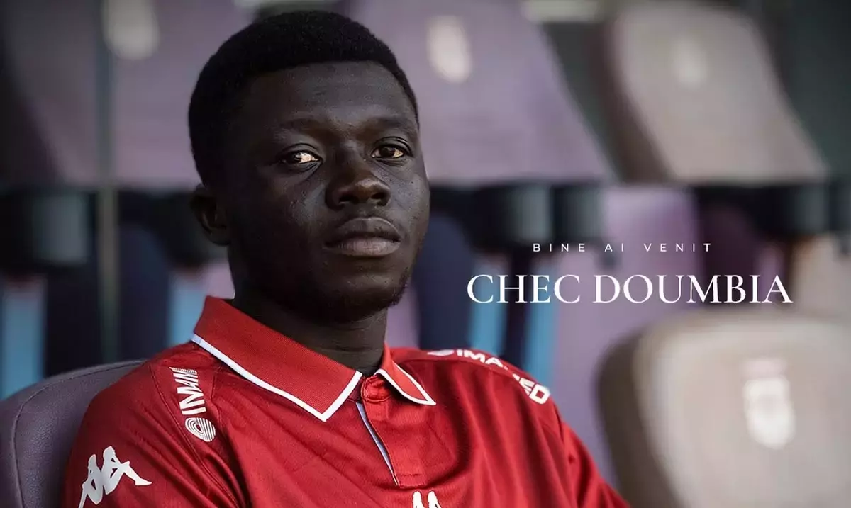 Povestea lui Chec Bebel Doumbia, mijlocașul de 500.00 de euro venit de la Genoa. Transfer-surpriză în Giulești!