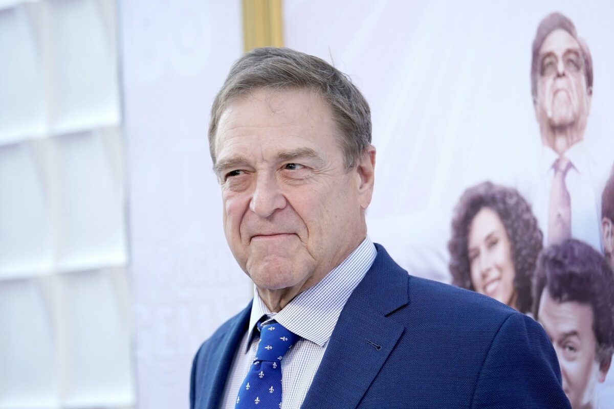 John Goodman, de nerecunoscut la 74 de ani. Actorul a slăbit 45 de kilograme și și-a schimbat radical stilul de viață