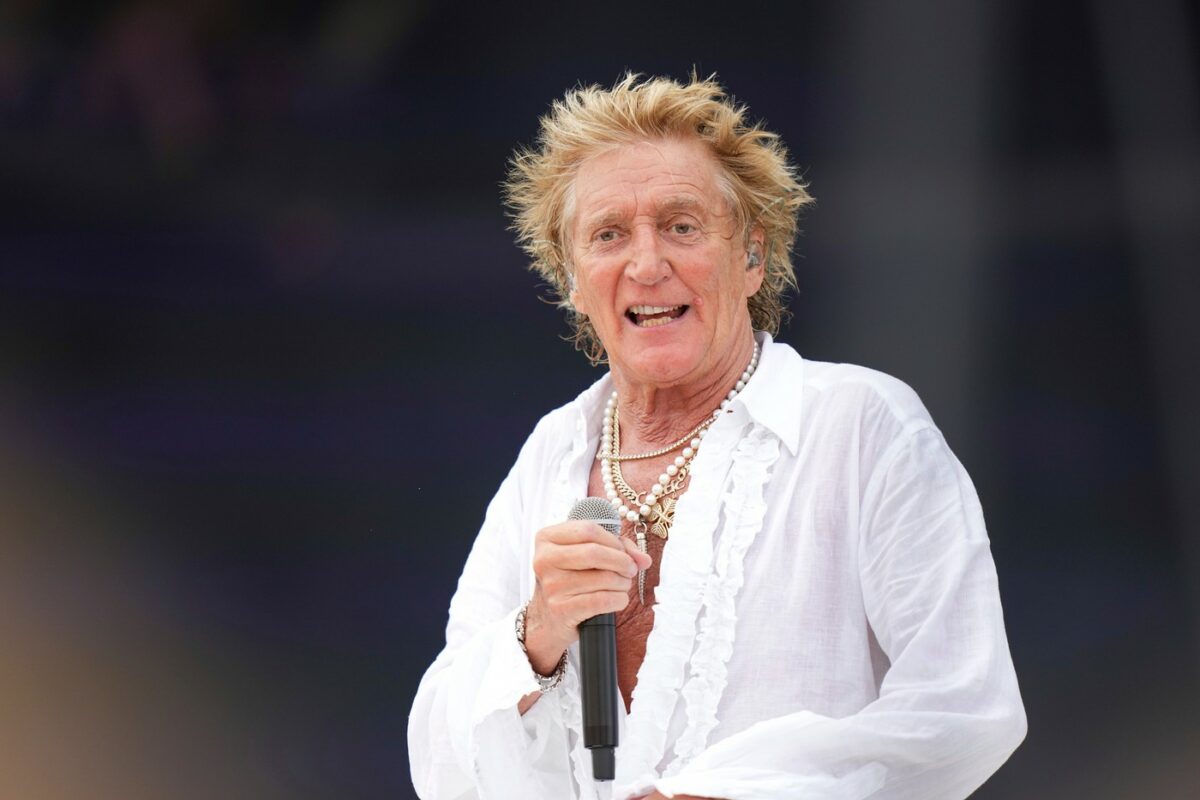 Rod Stewart a devenit bunic pentru a șasea oară. Fiica lui, Ruby, a născut un băiețel
