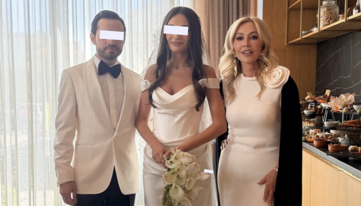 Nepotul Anastasiei Soare s-a căsătorit. ”Regina sprâncenelor”, apariție strălucitoare