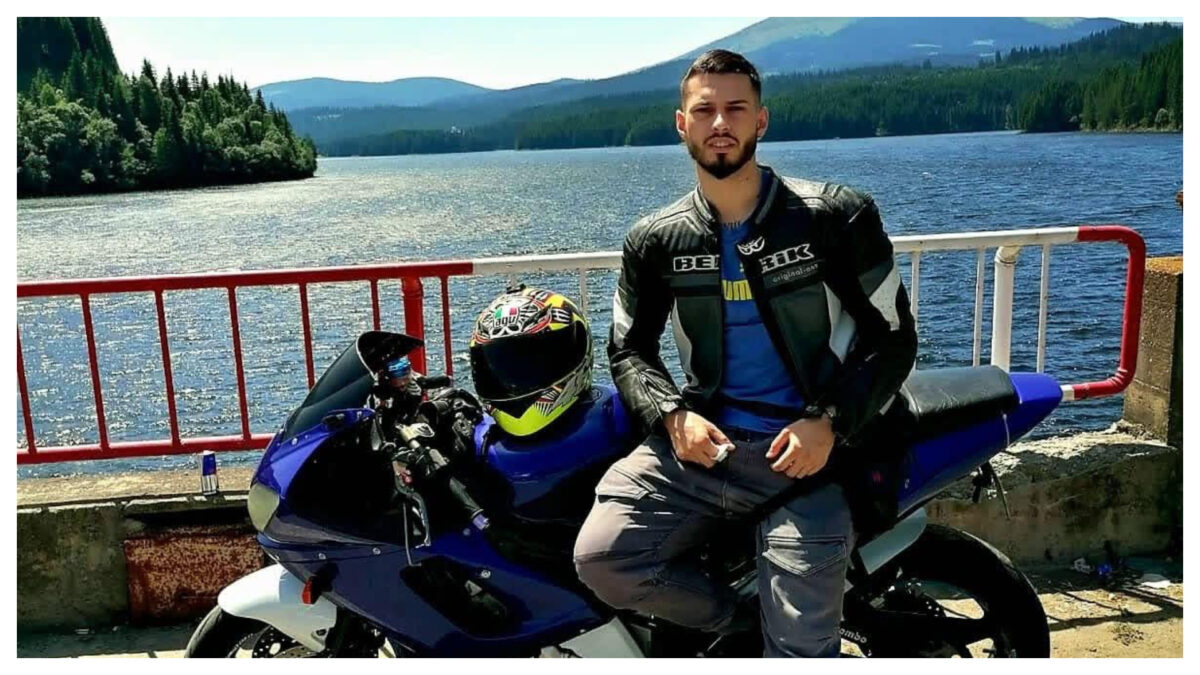 El este Denis Morea, fotbalistul care și-a pierdut viața în accidentul de pe Transalpina. Avea doar 28 de ani