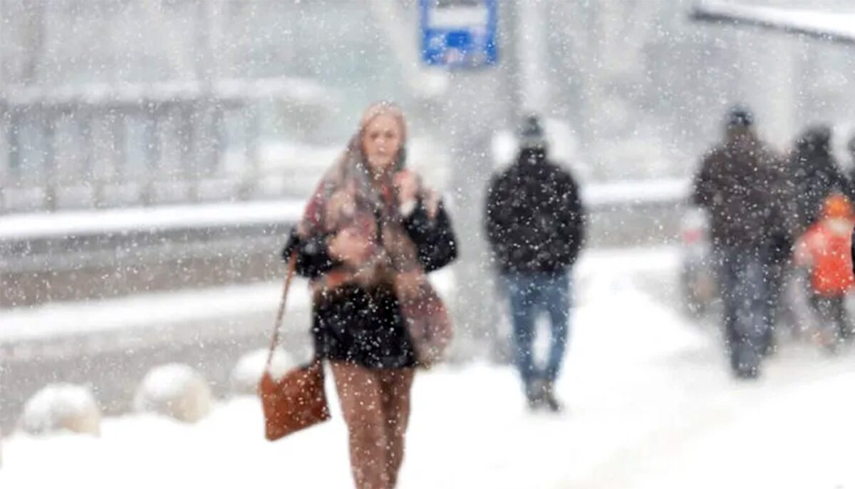 Localitățile din România în care sunt anunțate ninsori în septembrie 2026. Pe ce dată ninge, potrivit meteorologilor EaseWeather