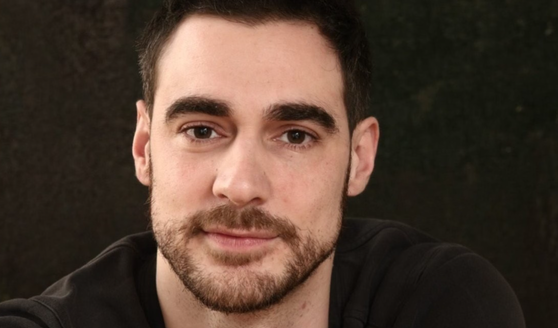 Arnaud Denis a ales să recurgă la eutanasie la doar 43 de ani. Calvarul actorului a început după o operație de hernie inghinală