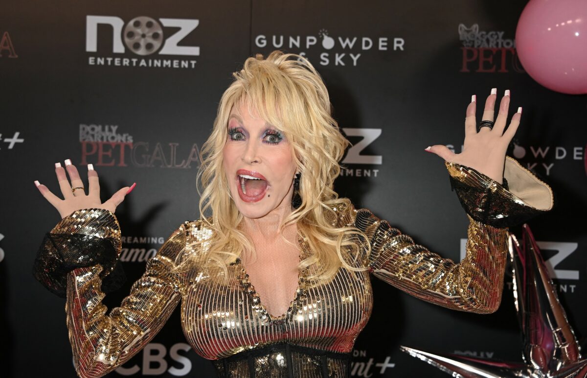Prima piesă a lui Dolly Parton lansată postum. Artista a înregistrat „Bound to Ride” cu patru ani înainte să moară